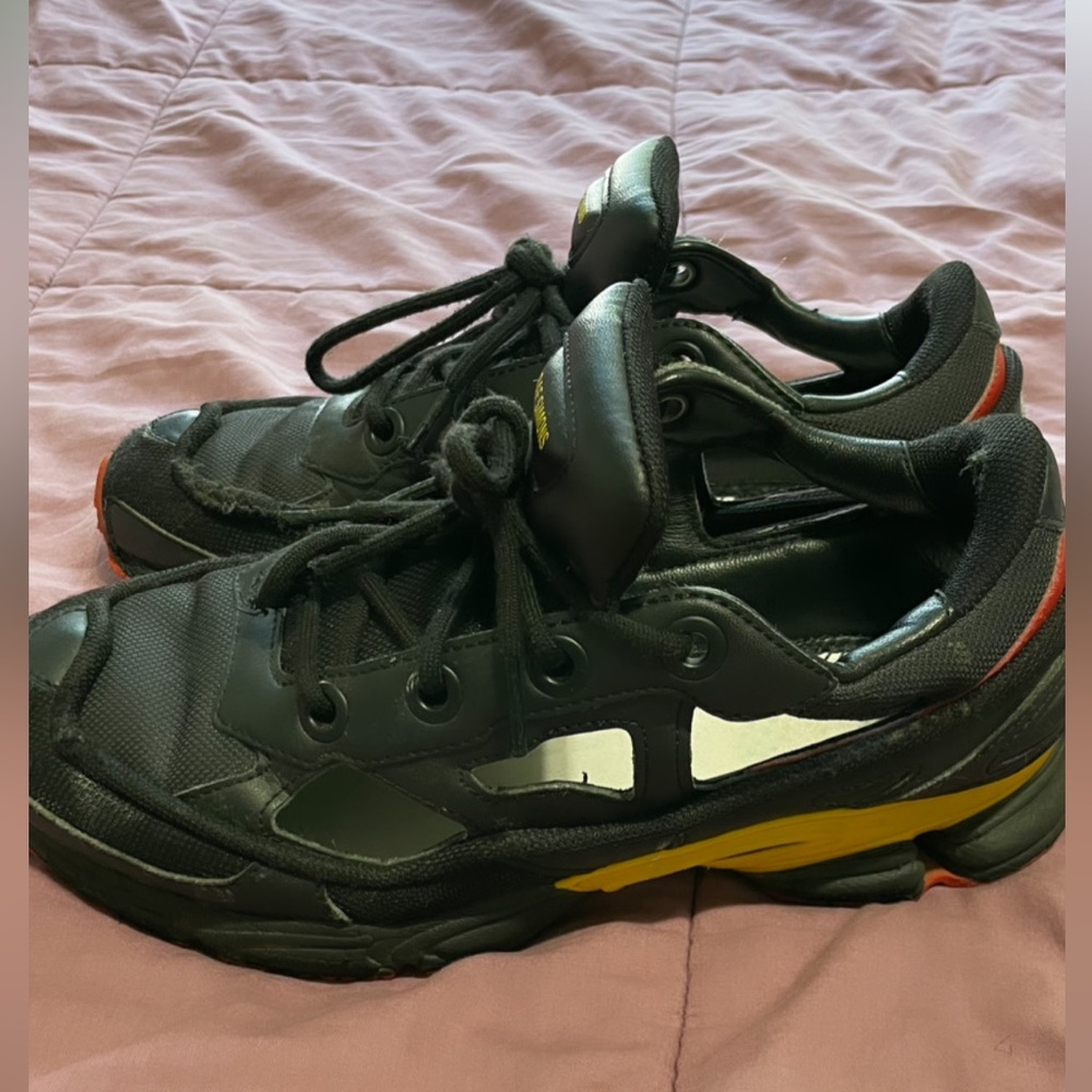 2018
Raf Simons x Ozweego Replicant 'Belgium'